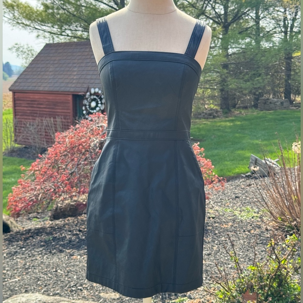 ABERCROMBIE & FITCH PLEATHER DRESS